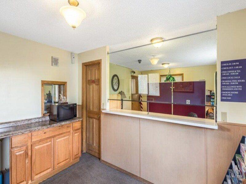 Hotel Howard Johnson By Wyndham Spokane
